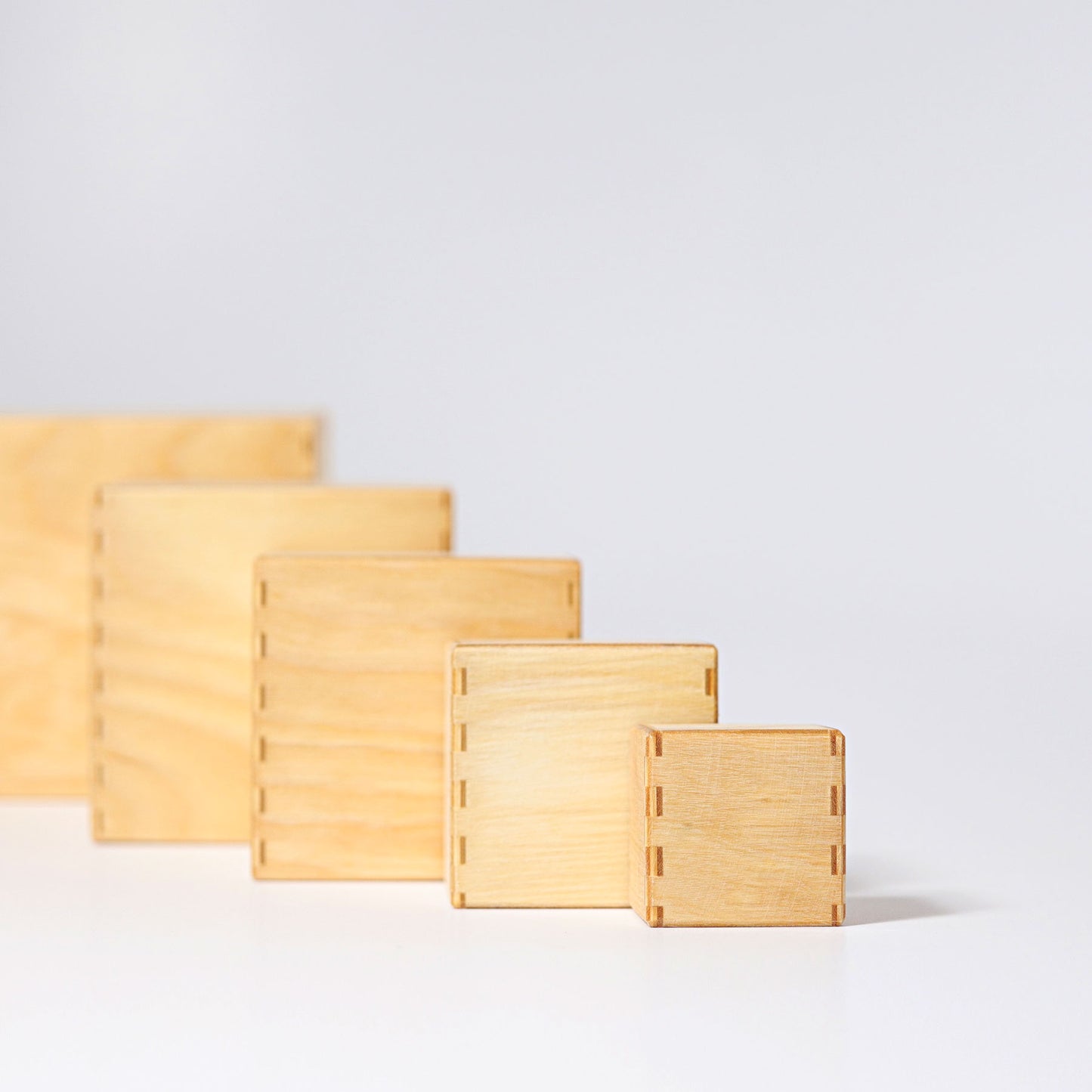 GRIMM'S Small Set of Boxes