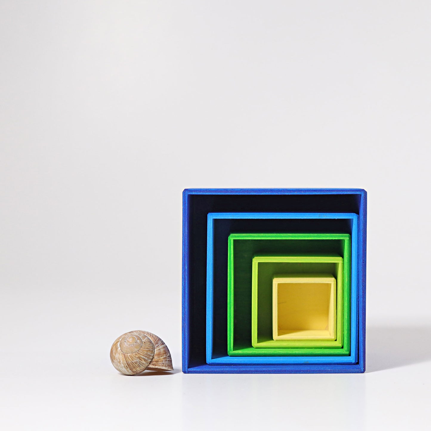 GRIMM'S Small Set of Boxes