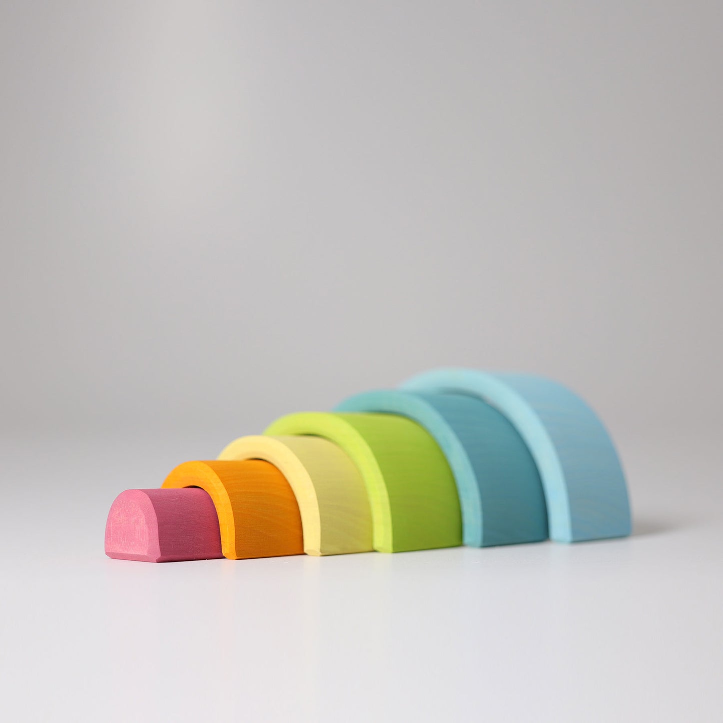 Grimm's Small Rainbow Pastel - Bueno Blocks