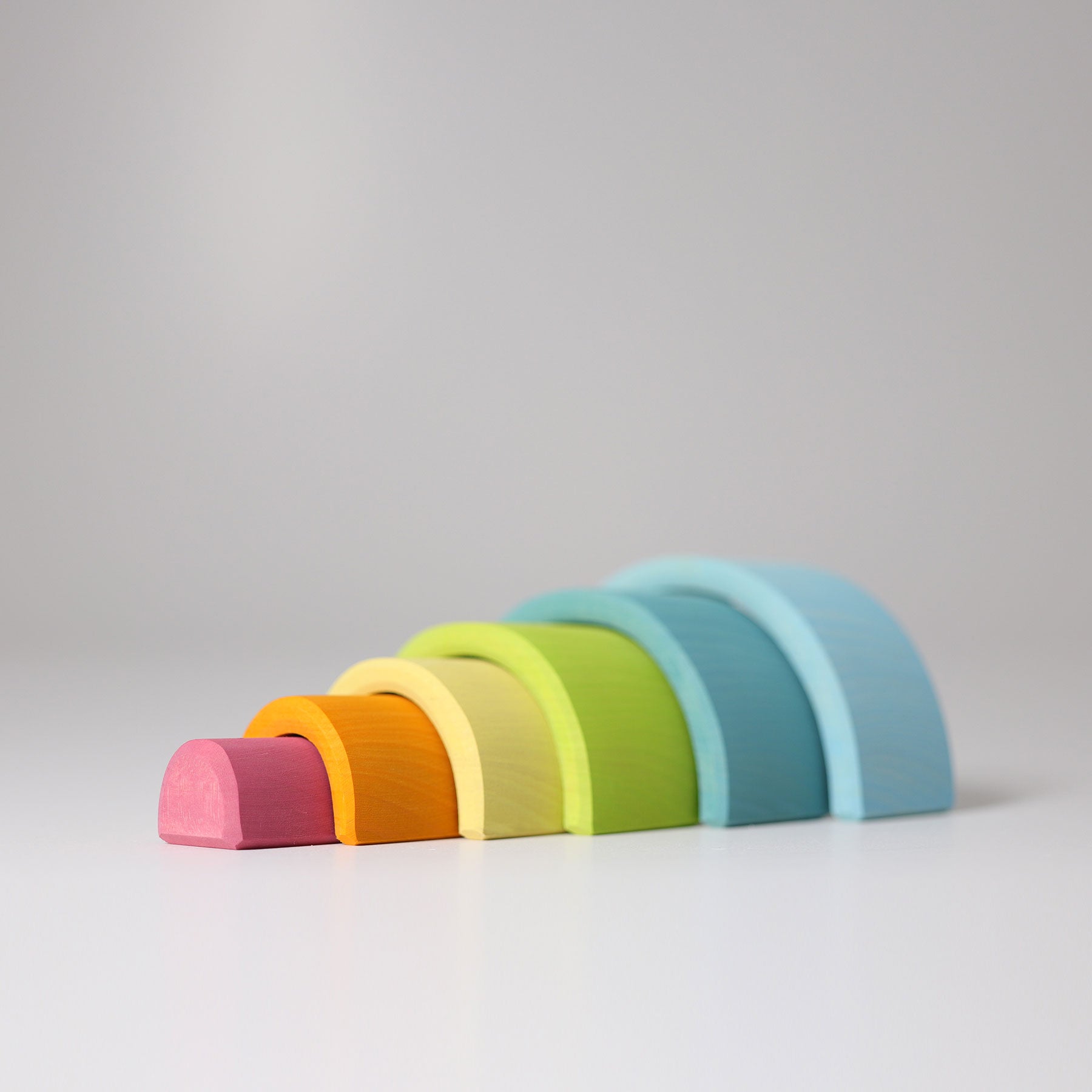 Grimm's Small Rainbow Pastel - Bueno Blocks